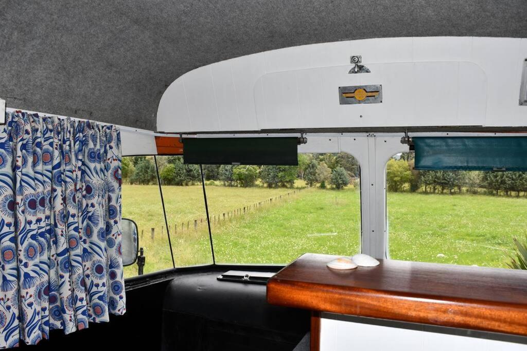 Evi The School Bus At Oromahoe Downs Farm Puketona Zewnętrze zdjęcie